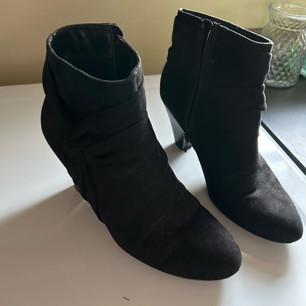 Elegant Black Ankle Boots